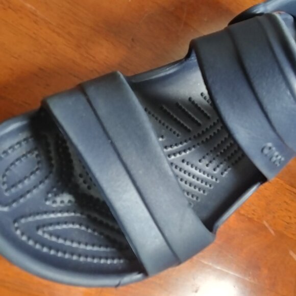 Crocs Classic Strap Open Toe Sandals Navy Blue sz 10 Men 12 Women
